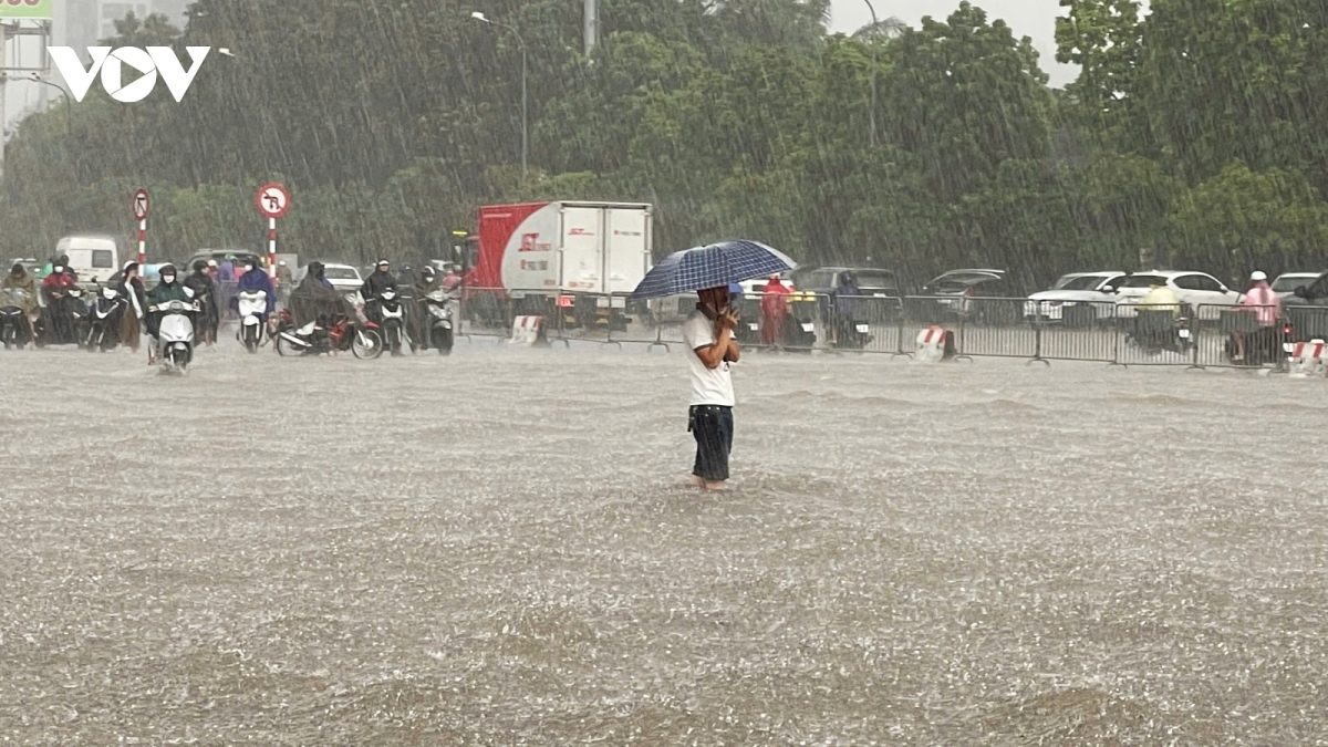 Bualoi impact: Torrential rain hits Vietnam, expert warns of severe flooding